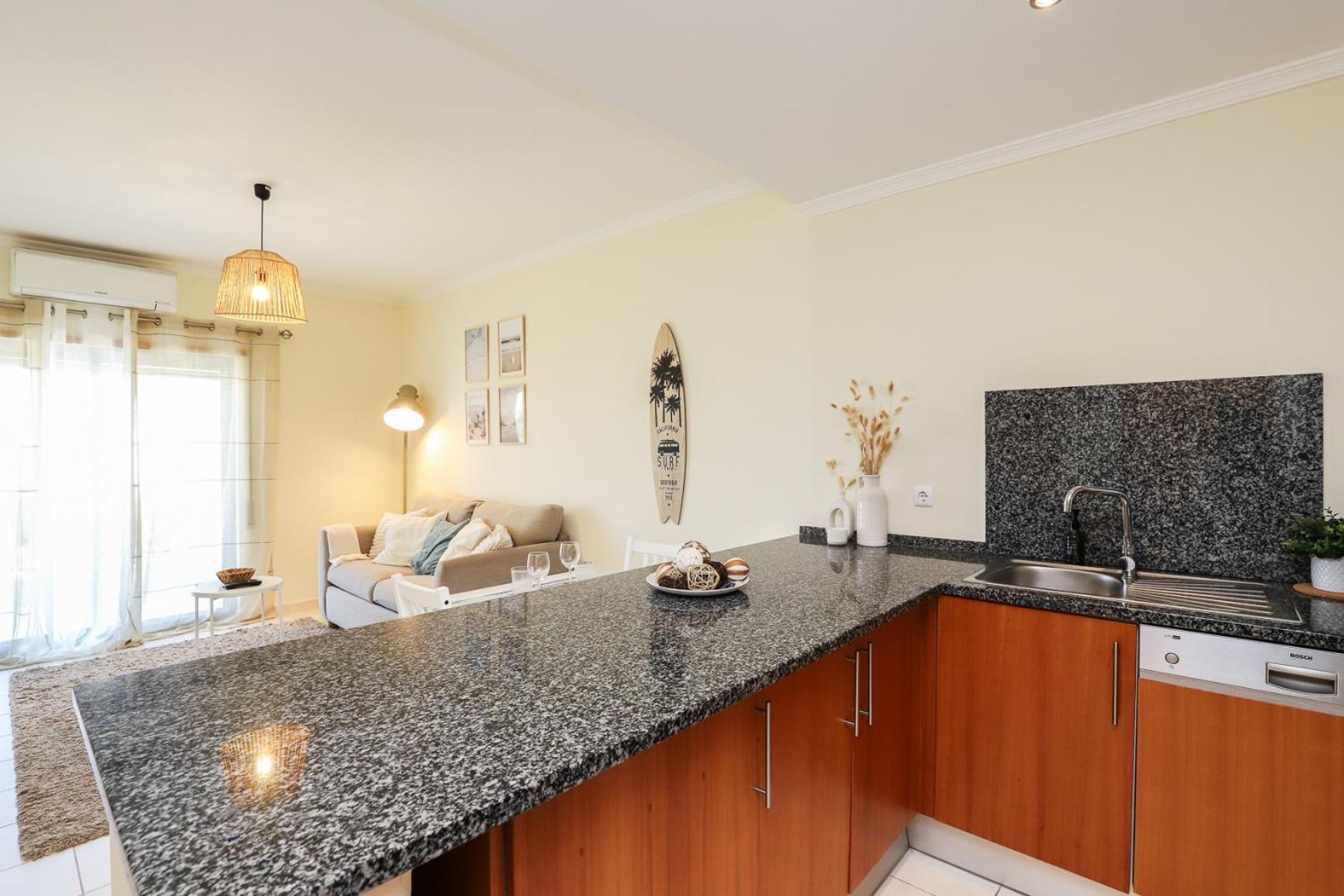 Charming Flat 10 Min Walk To Beach Apartment อัลบูเฟรา ภายนอก รูปภาพ