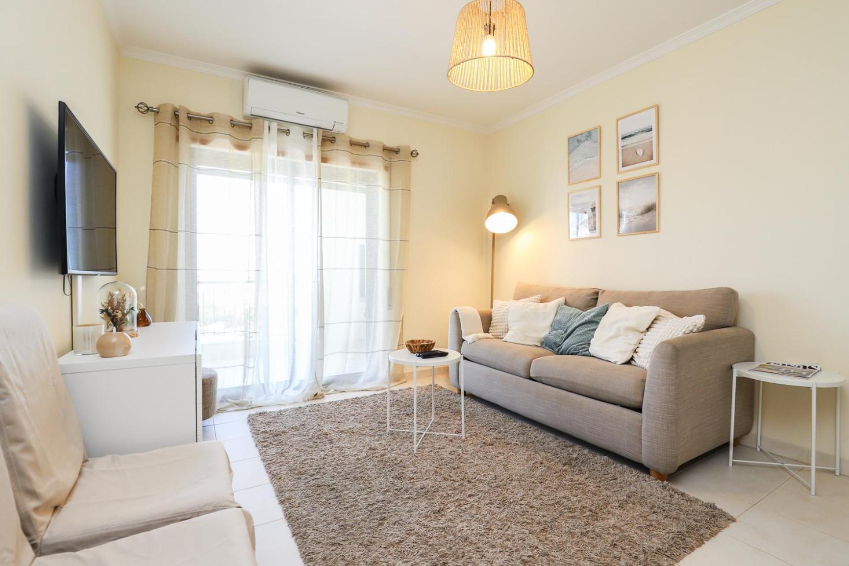 Charming Flat 10 Min Walk To Beach Apartment อัลบูเฟรา ภายนอก รูปภาพ