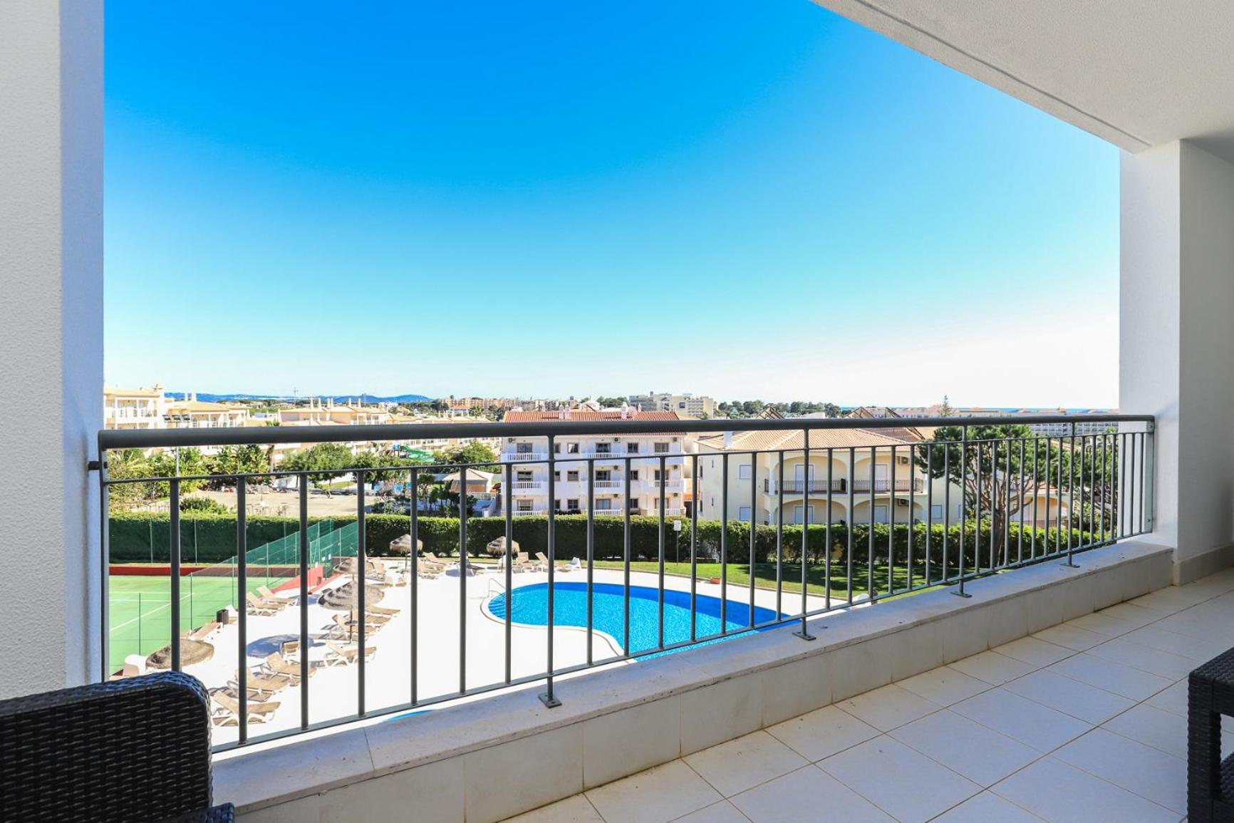 Charming Flat 10 Min Walk To Beach Apartment อัลบูเฟรา ภายนอก รูปภาพ