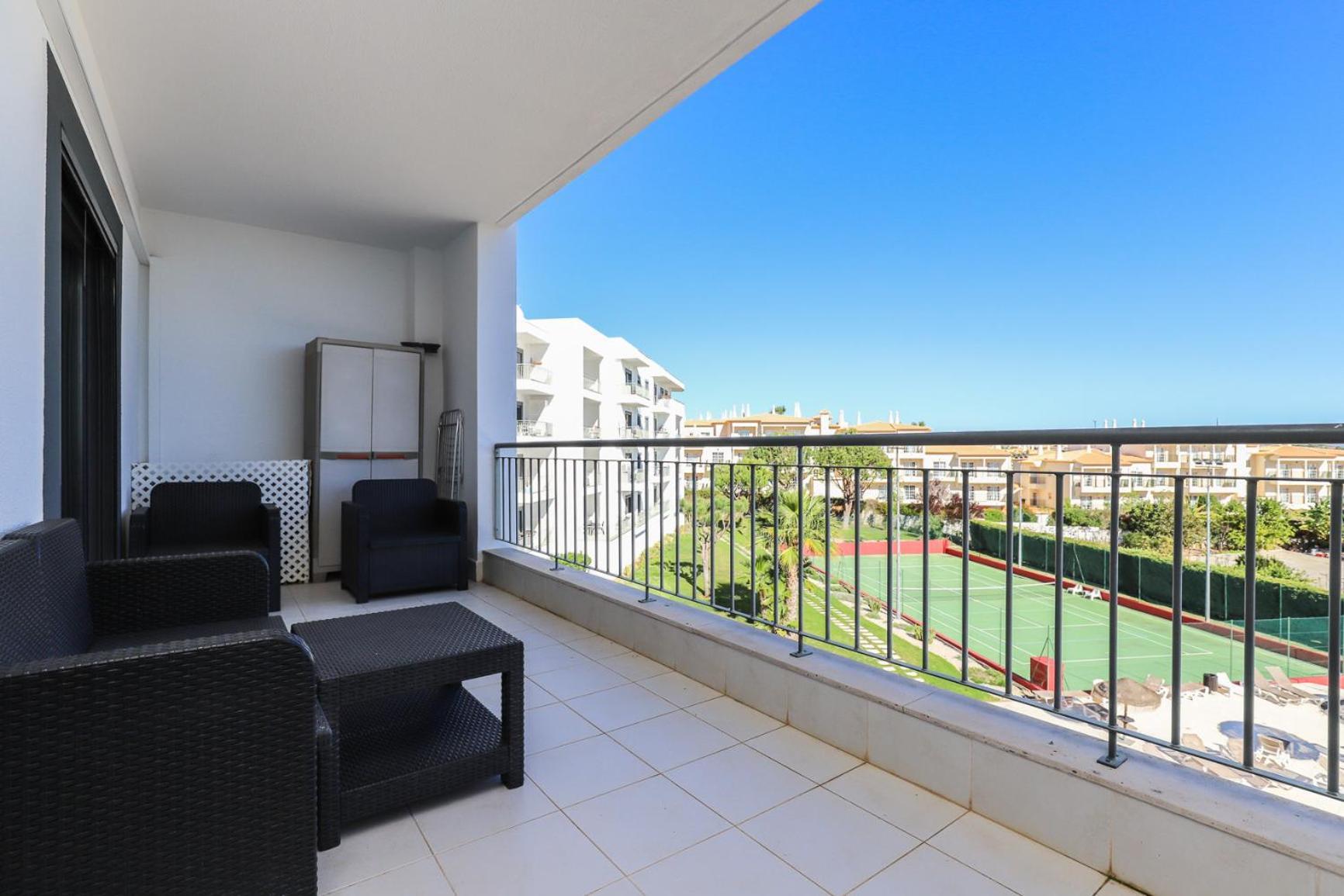 Charming Flat 10 Min Walk To Beach Apartment อัลบูเฟรา ภายนอก รูปภาพ